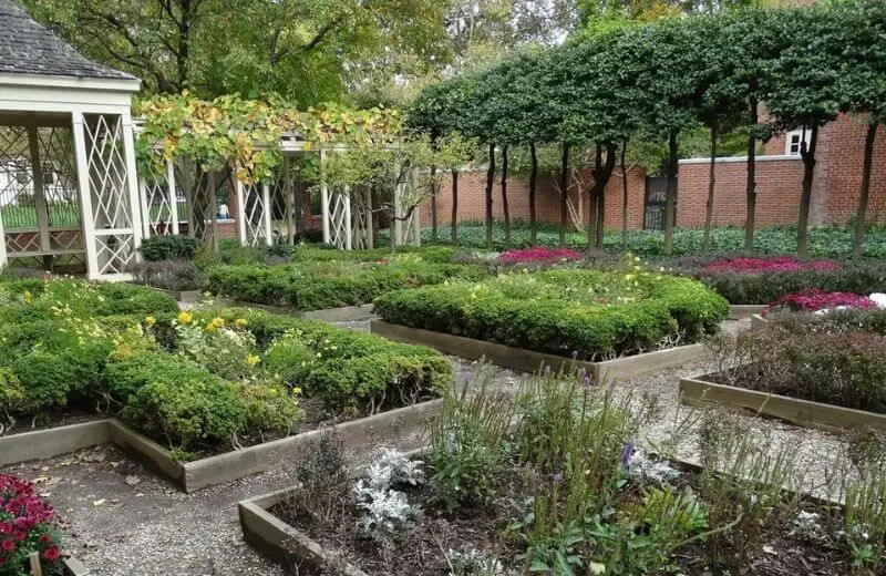 18th-Century-Garden