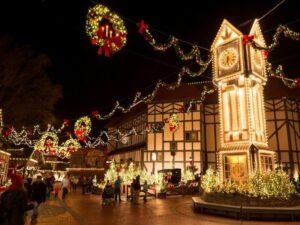 21 Christmas Things to do in Williamsburg Virginia (for 2023)