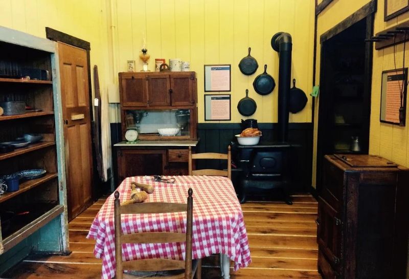 Grand Ma's Kitchen Exhibit at Heritage Farm Museum