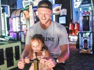 Is Dave and Busters for Kids: What Kids Can Do at Dave &Busters (2023)