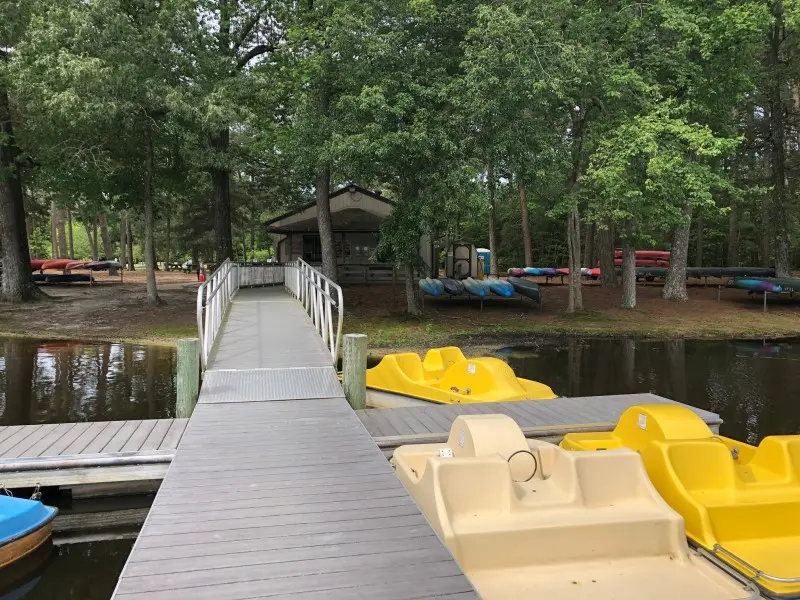 trap pond boat tour