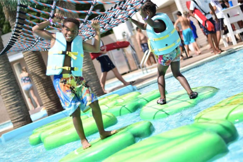 kids playing at the S´plashdown Waterpark in Virginia